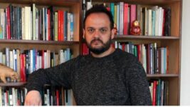 Juan Cárdenas, autor del libro «Elástico de sombra».