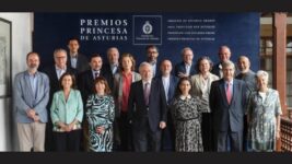 Imagen de todos los presentes en el evento de votación del Premio Princesa de Asturias de las Letras 2022.