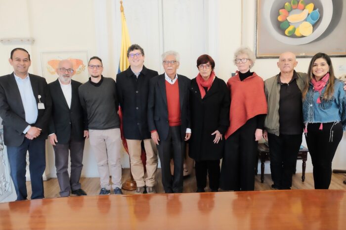 En esta foto se encuentran los asesores de la ministra de Cultura y los subdirectores administrativo y financiero del Instituto Caro y Cuervo.